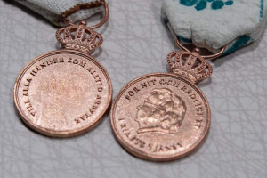 sorry, minified image is missing, click to see the bigger version